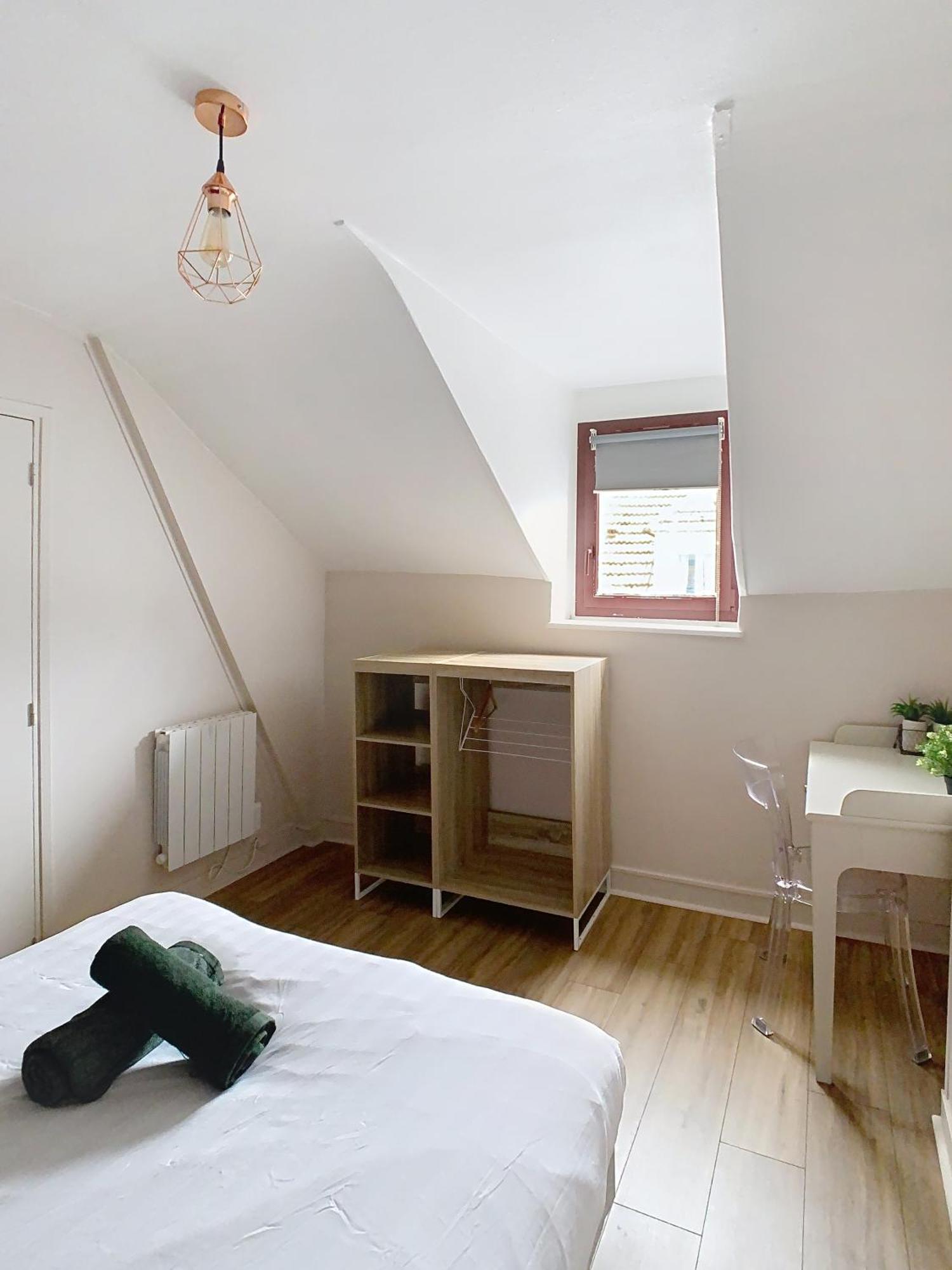 Ferienwohnung Le Rene Pouteau Melun Exterior foto